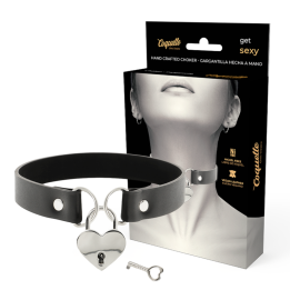 Coquette Chic Desire - Collana in Pelle Vegana Con Accessorio Cuore Con Chiave