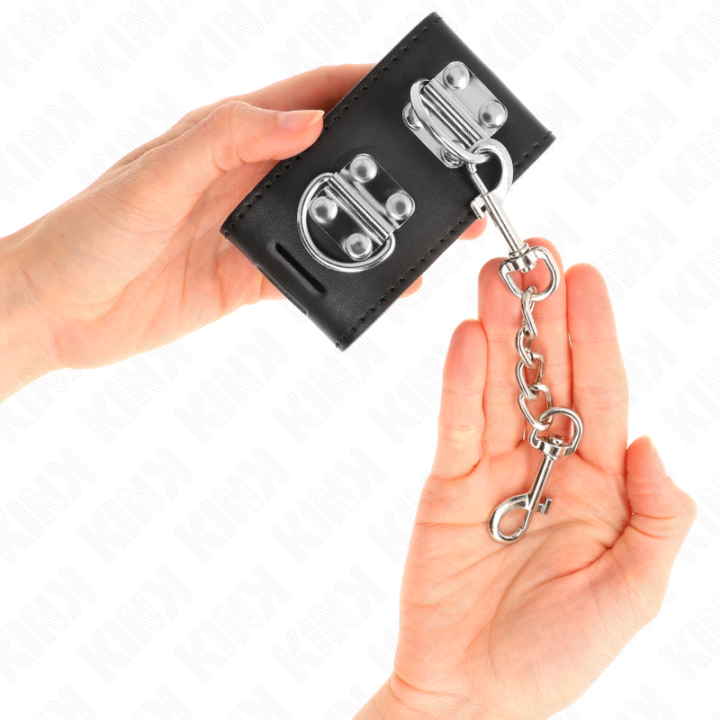 Kink - Multiposition Wrist Restraints With Padlock Closure Black Adjustable 16-23 cm x 5.5 cm