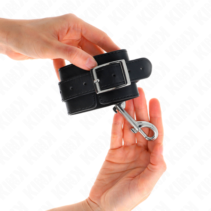 Kink - Wrist Restraints-Single Rivet Row Black Adjustable 17-28 cm x 5 cm