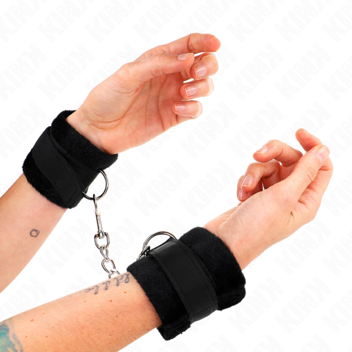 Kink - Beginner Fur Hand Cuffs Black 30 x 7 cm