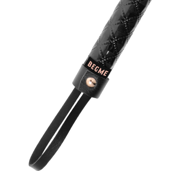 Begme - Black Edition Veganer Leder Flogger