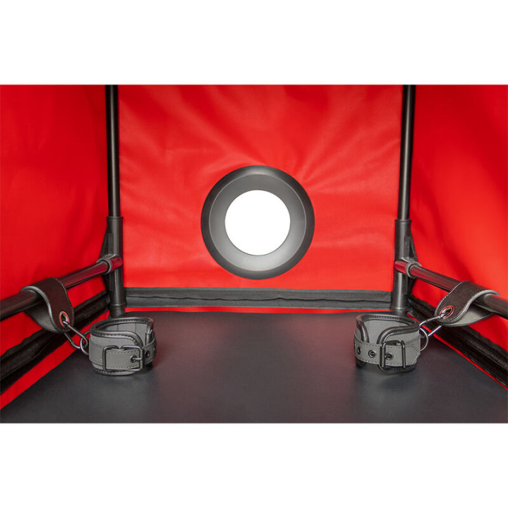 Secret Dome - Kink Club Cabina Bukkake Nero e Rosso