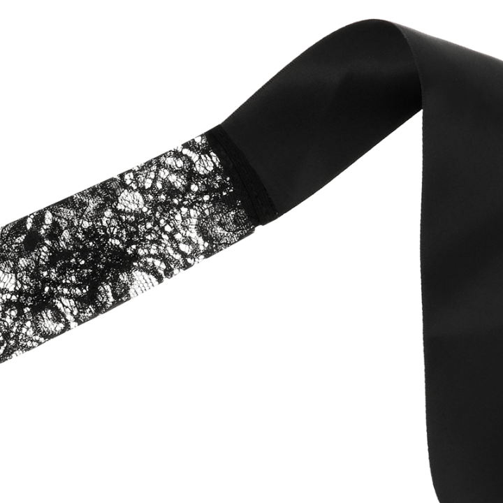 Coquette Chic Desire - Mscara de Renda Preta Com Fita