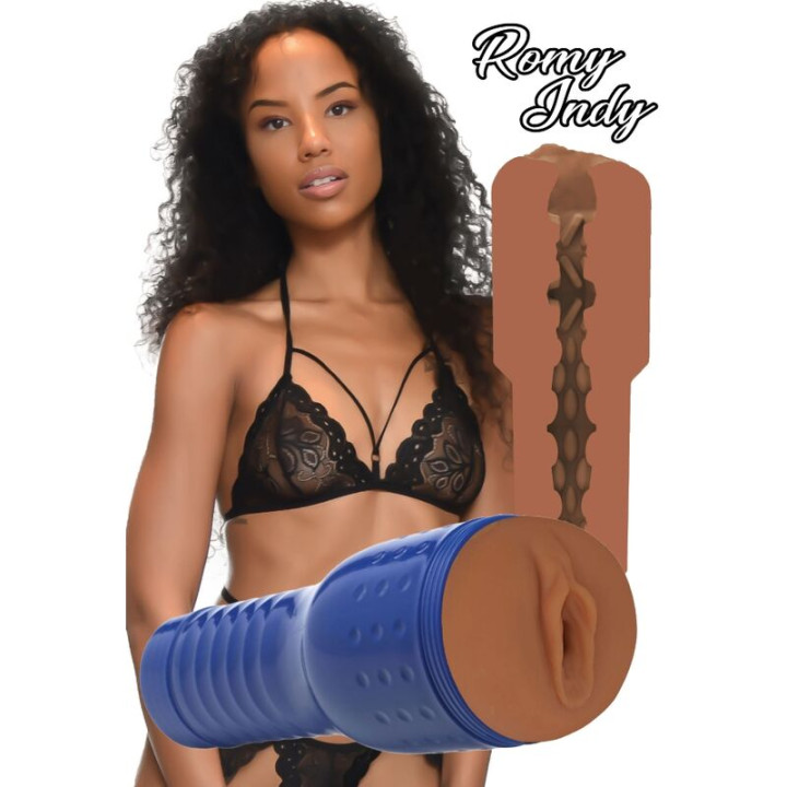 Private - Masturbatore di Figa Pornostar Romy Indy